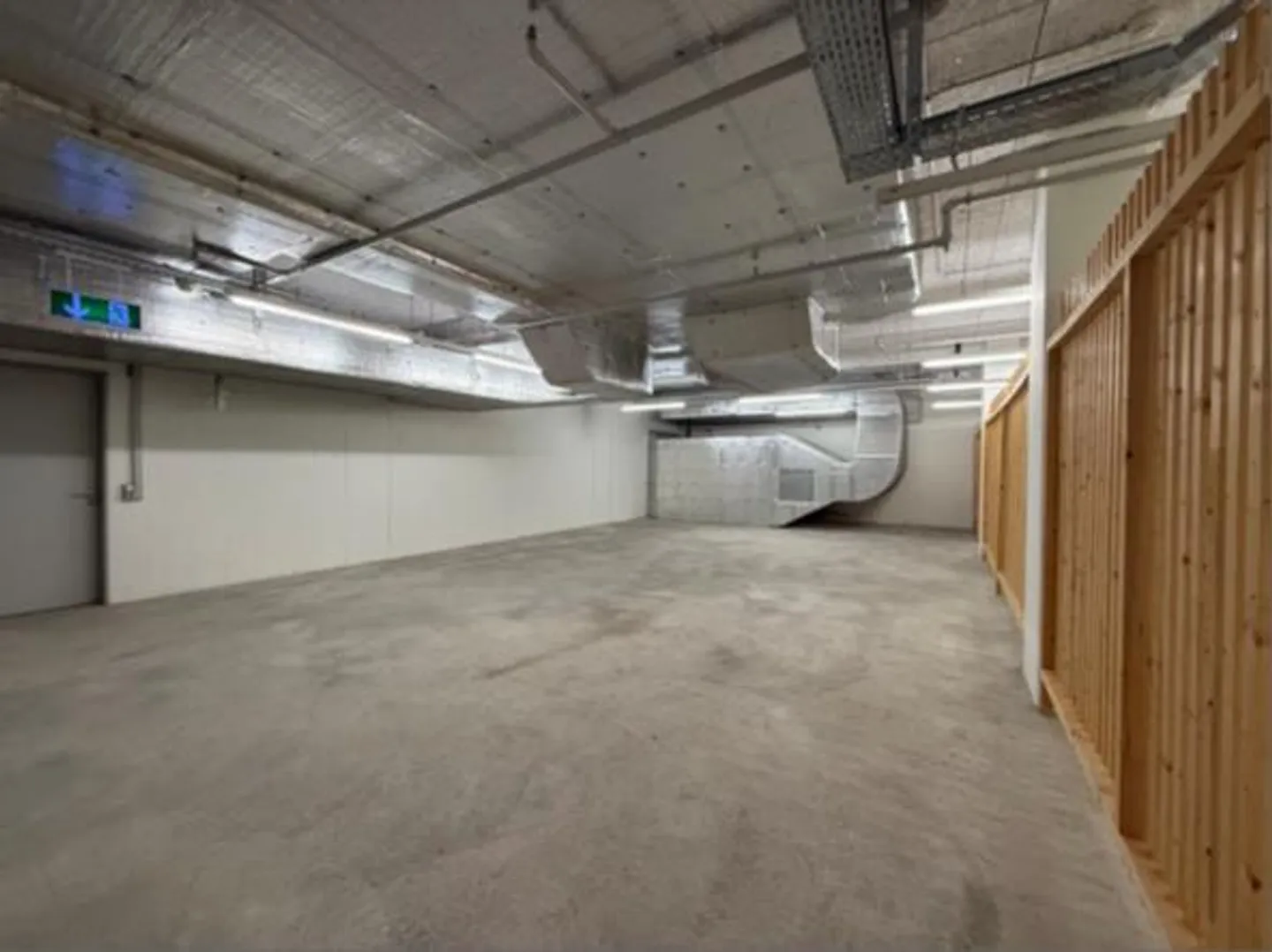 Futuro Liestal - Storage space of 81.5 m² for rent - Photo 5 of 6