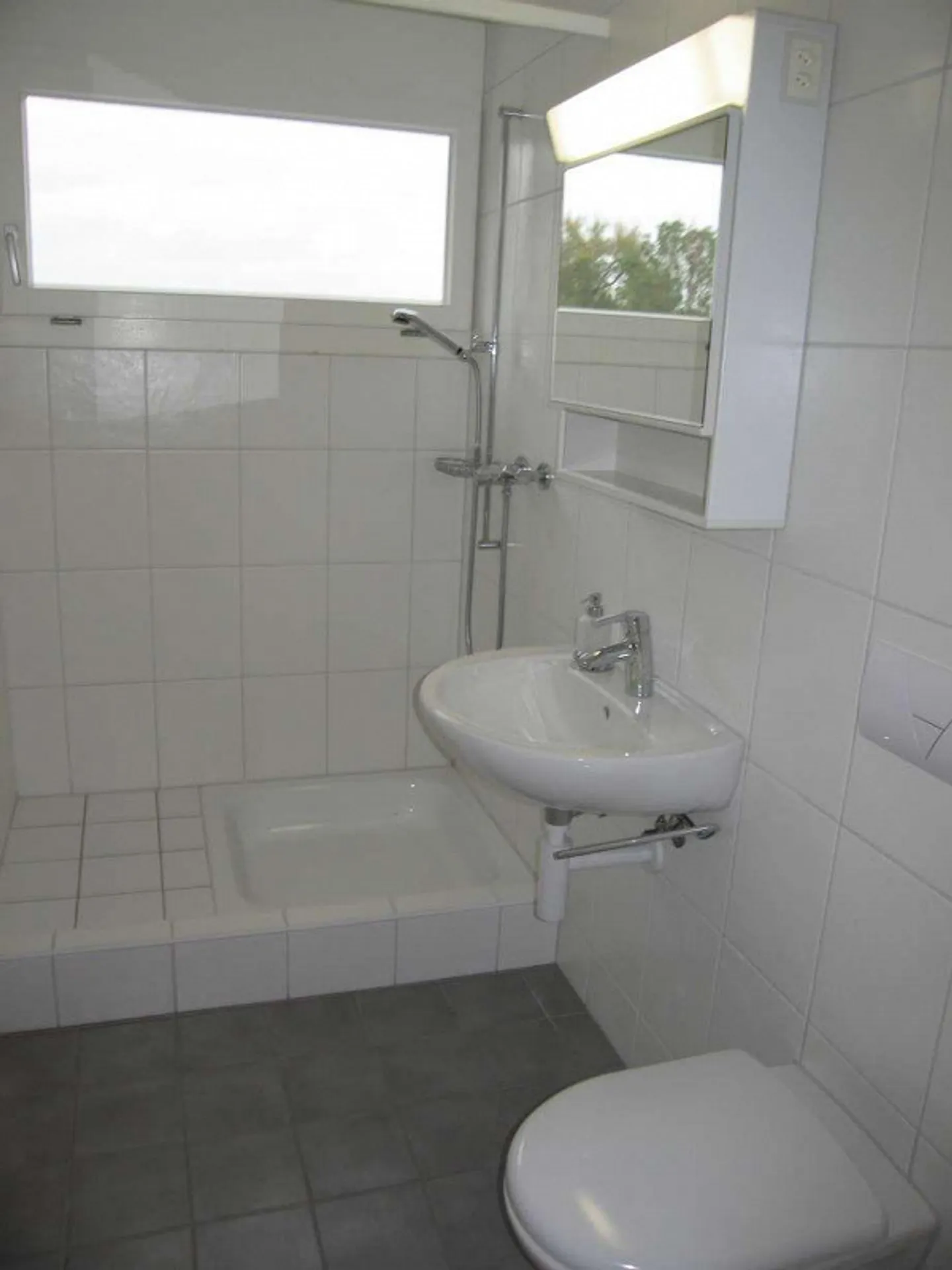 Attraktive Parterrewohnung mit eigenem Gartensitzplatz - Foto 3 von 5