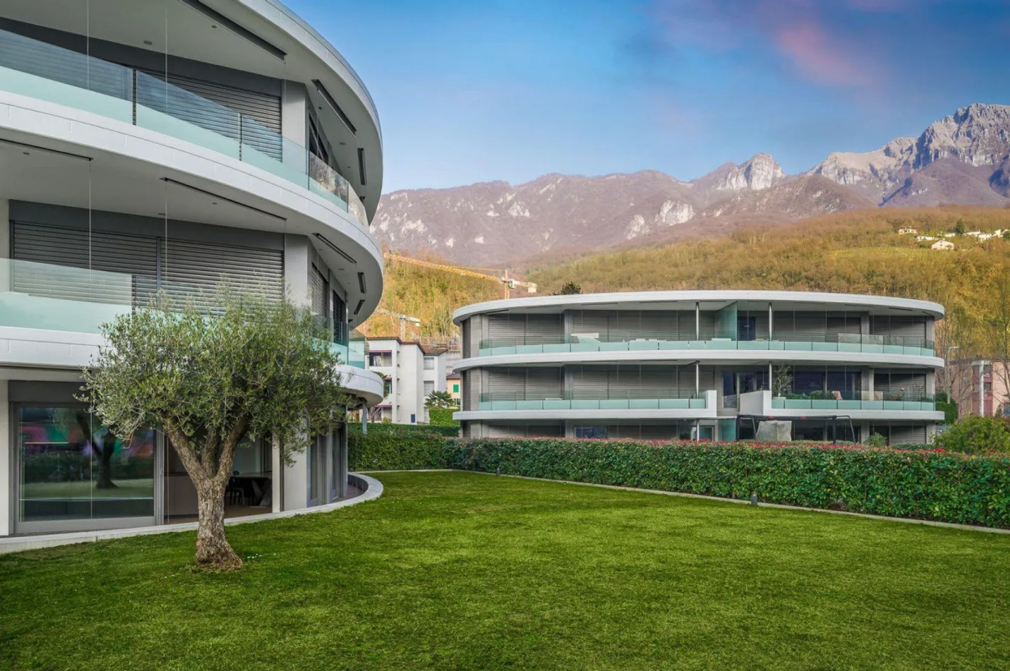 4.5 LOCALI FRONTE LAGO CON GIARDINO A MAROGGIA | Relaxation and wel... - Photo 14 of 15