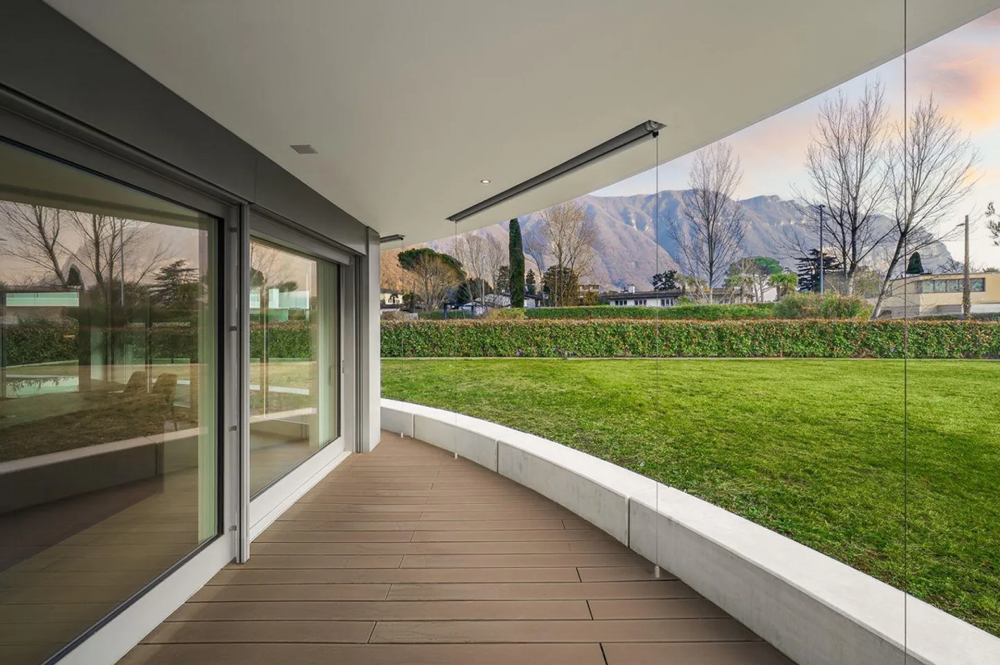 4.5 LOCALI FRONTE LAGO CON GIARDINO A MAROGGIA | Relaxation and wel... - Photo 15 of 15