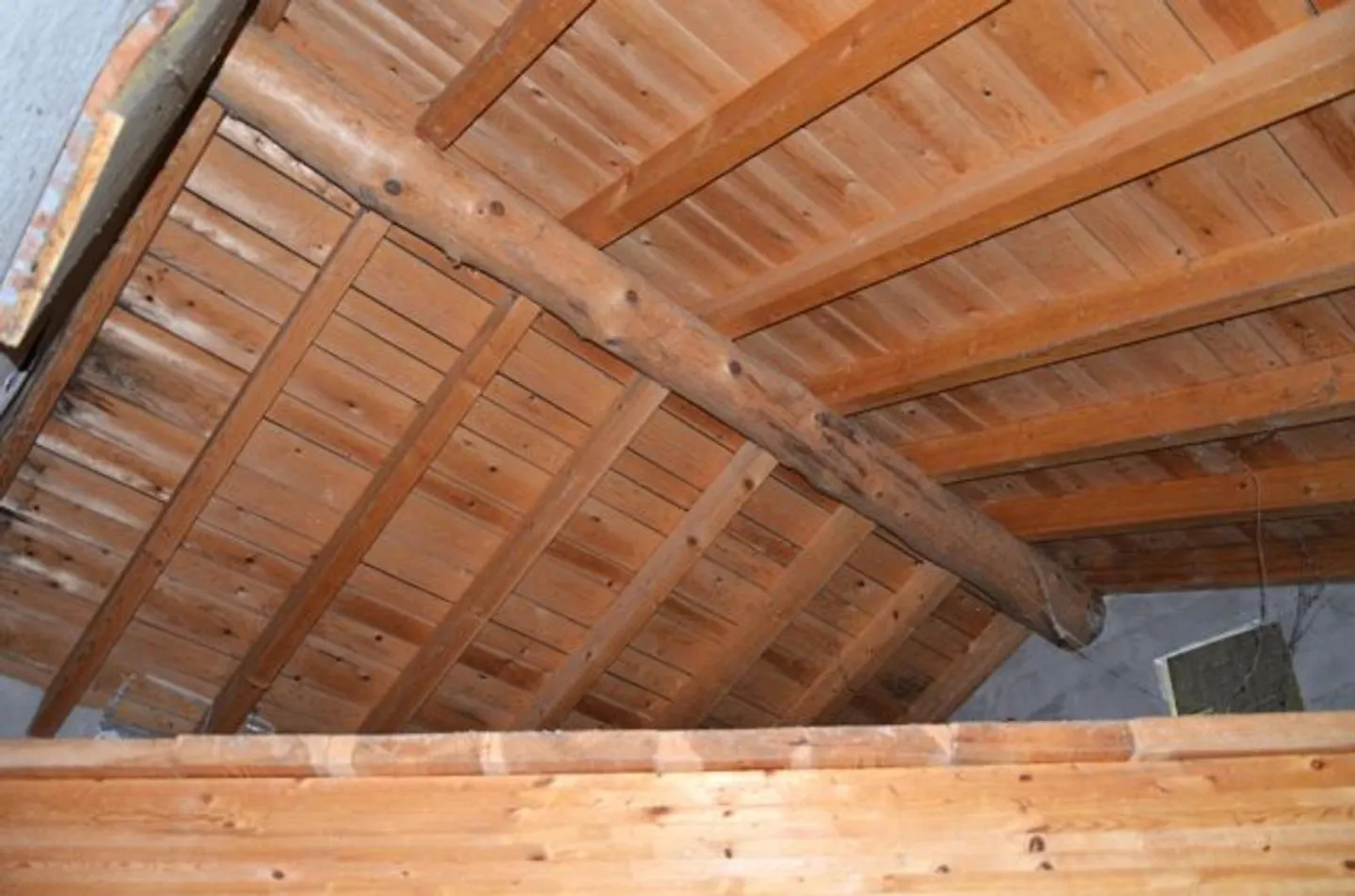 Charming Rustic Retreat in Busio - Photo 7 of 25