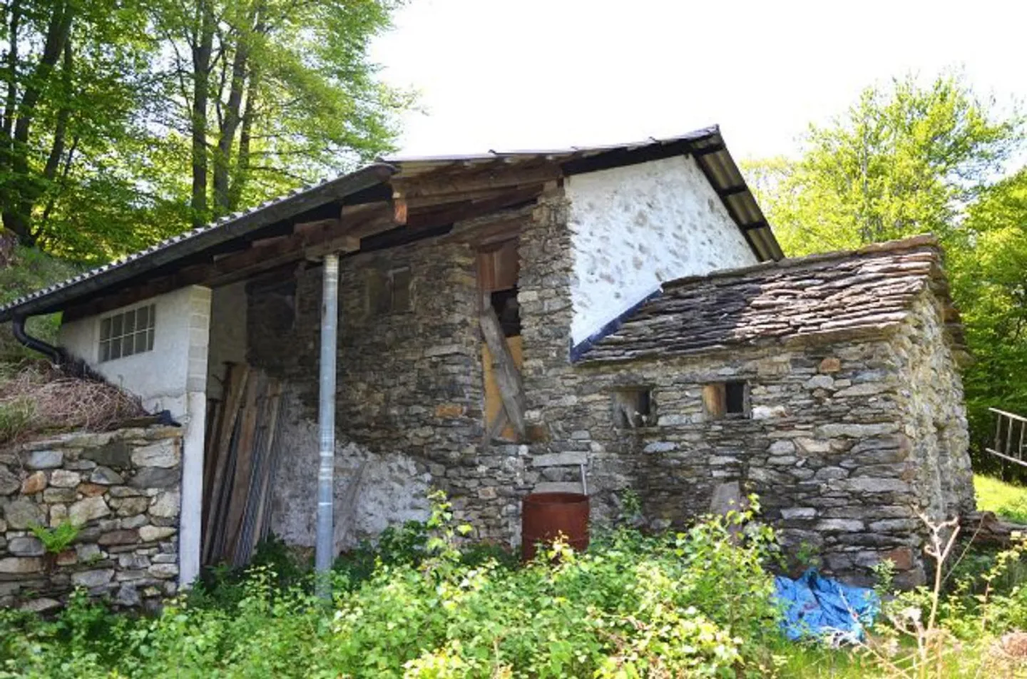 Charming Rustic Retreat in Busio - Photo 17 of 25