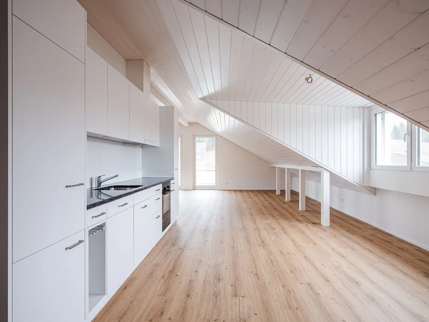 PRIMA LOCAZIONE, APPARTAMENTO PENTHOUSE UNICO E ALL'AVANGUARDIA CON CARATTERE LOFT! - Foto 4 di 10