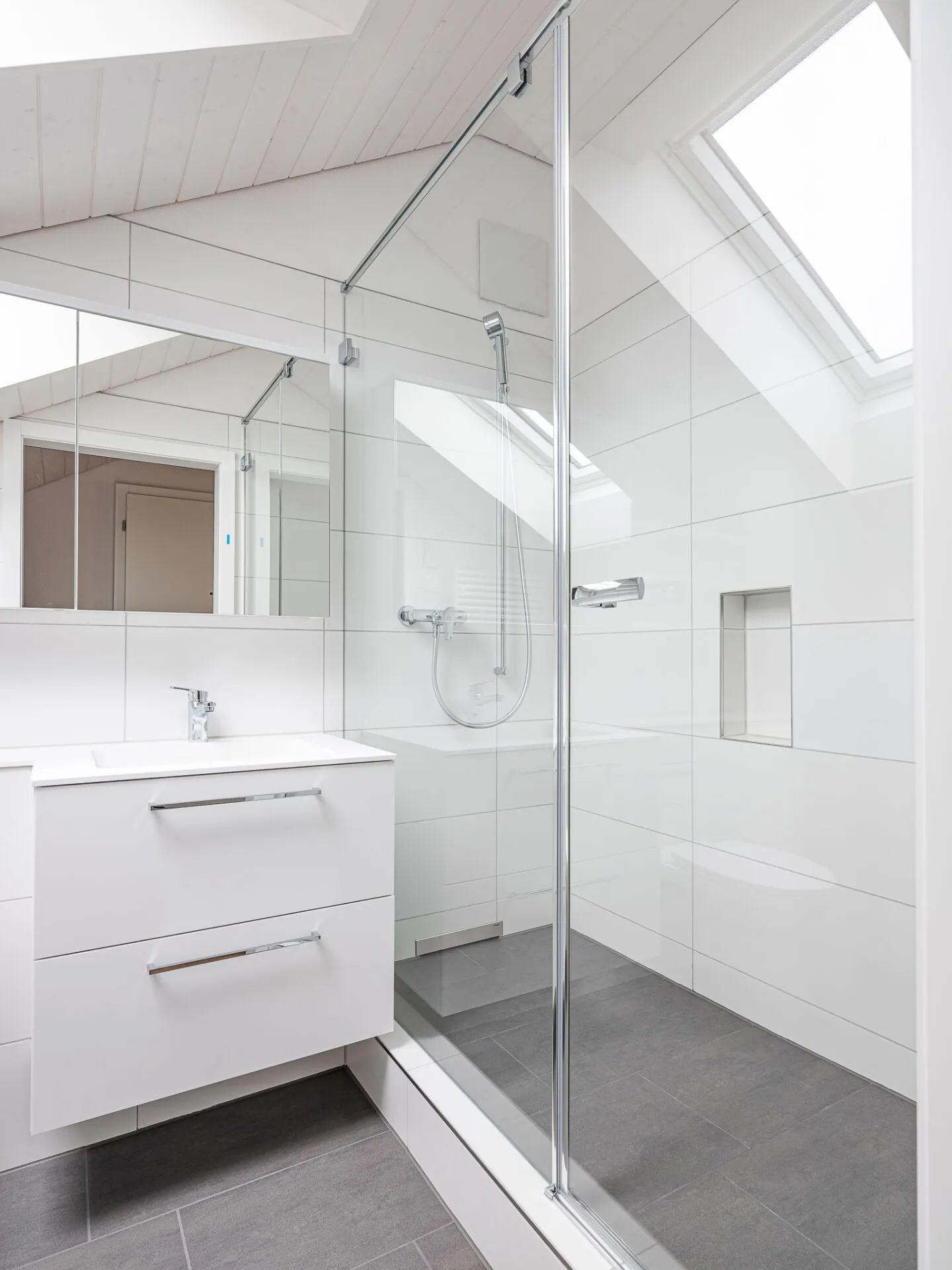 PRIMA LOCAZIONE, APPARTAMENTO PENTHOUSE UNICO E ALL'AVANGUARDIA CON CARATTERE LOFT! - Foto 7 di 10