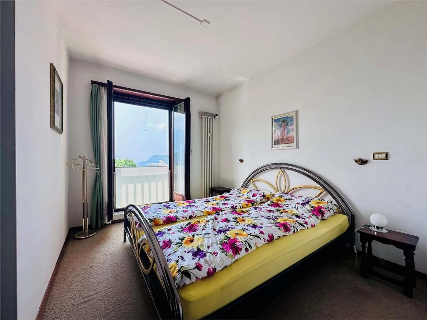 LOPAGNO - spacious 2.5 rooms with terrace overlooking the lake and swimming pool - Photo 9 of 13