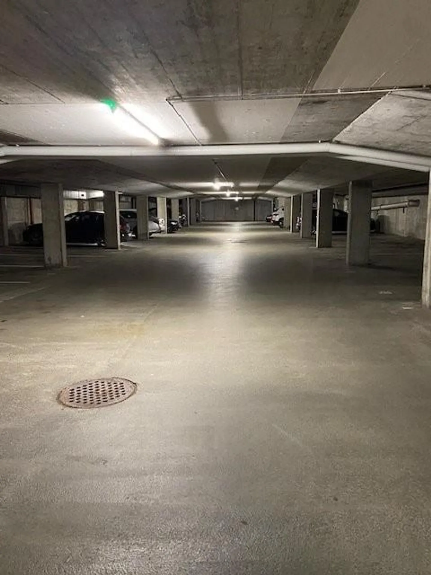 Parking spaces in the center of Schliern - Photo 2 of 4