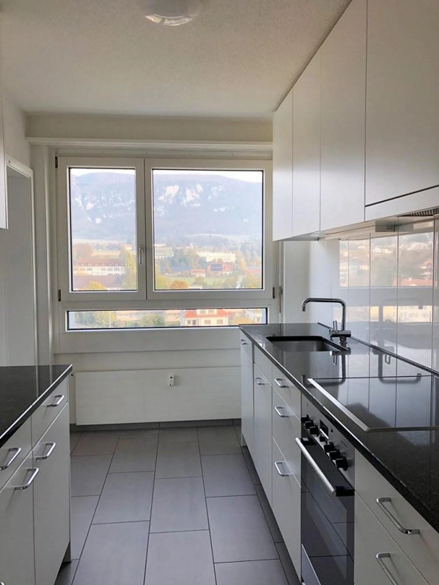 Vivere con vista - La tua nuova casa nella migliore posizione a Solothurn - Foto 2 di 6