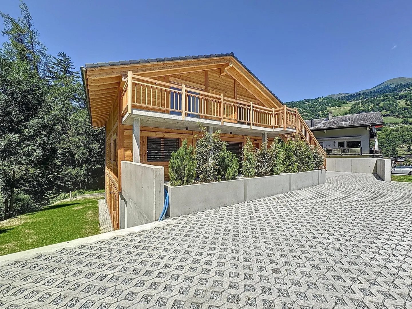 Appartamento nuovo a Châble – vista, terrazza e comfort di vita - Foto 1 di 13