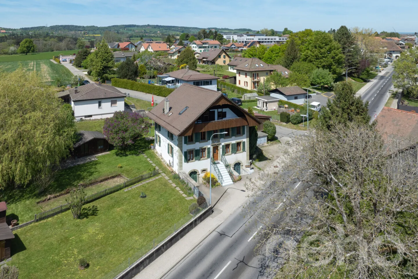 Authenticity, charm: duplex with private garden 20 minutes from Lausanne - Photo 5 of 12