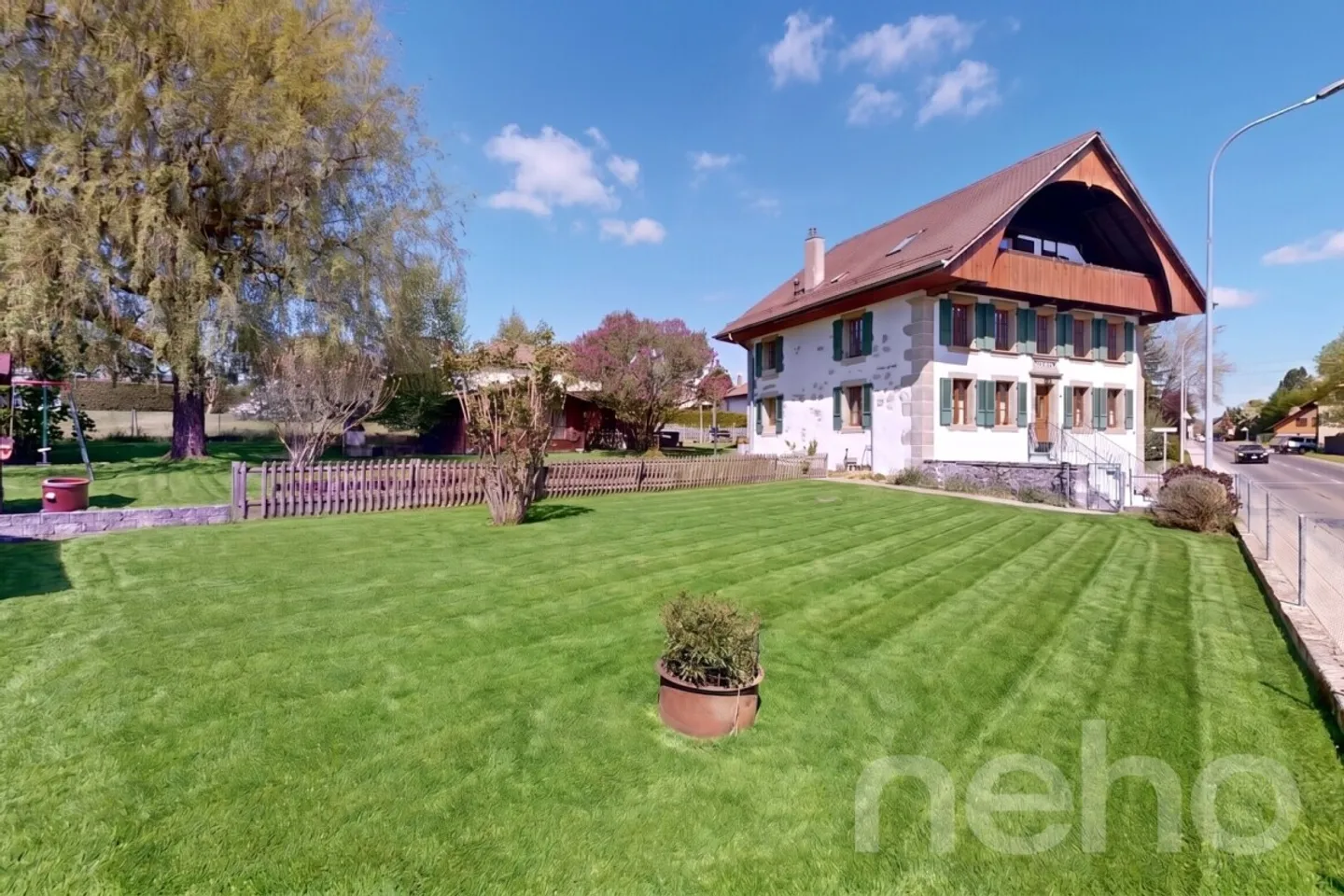 Authenticity, charm: duplex with private garden 20 minutes from Lausanne - Photo 1 of 12