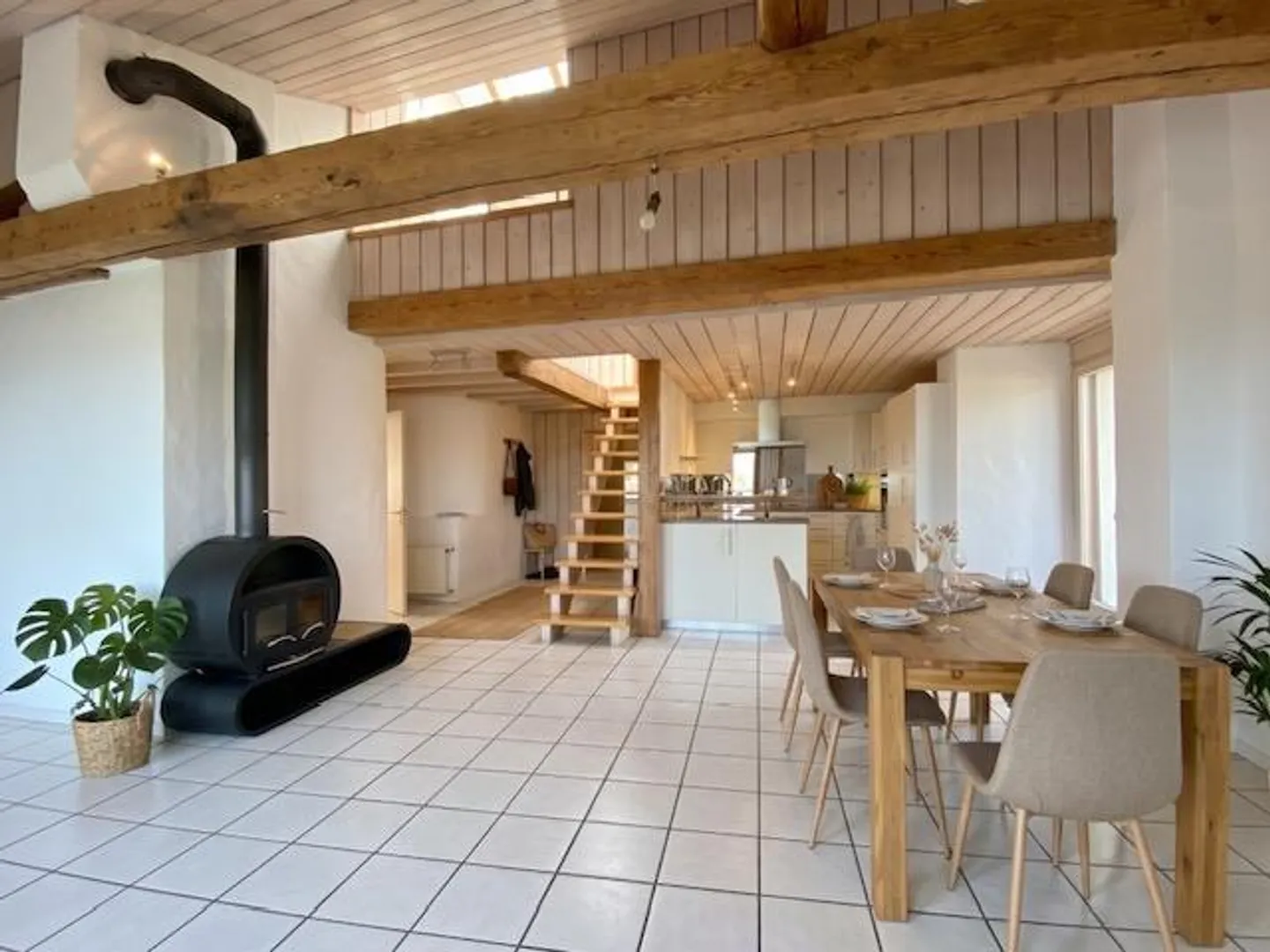 Appartement Duplex lumineux et spacieux de 4,5 pièces dans le village viticole de Twann - Photo 7 sur 13