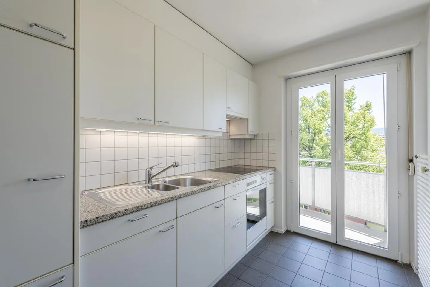 LOUER SANS CAUTION - Vivre dans un quartier urbain dynamique - Photo 2 sur 10