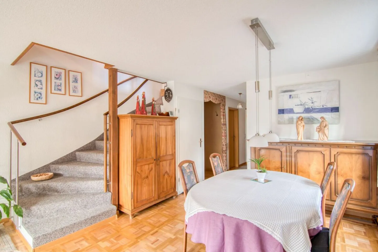 Row house for sale - Photo 5 of 34