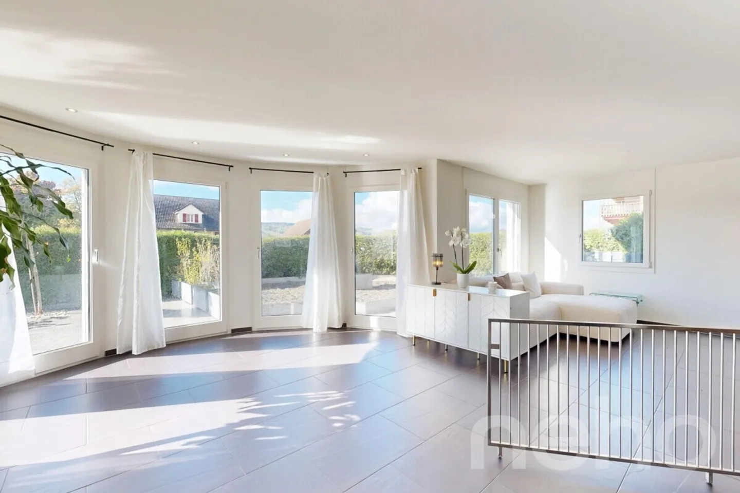 Ampia casa familiare con vista lago - Foto 4 di 12