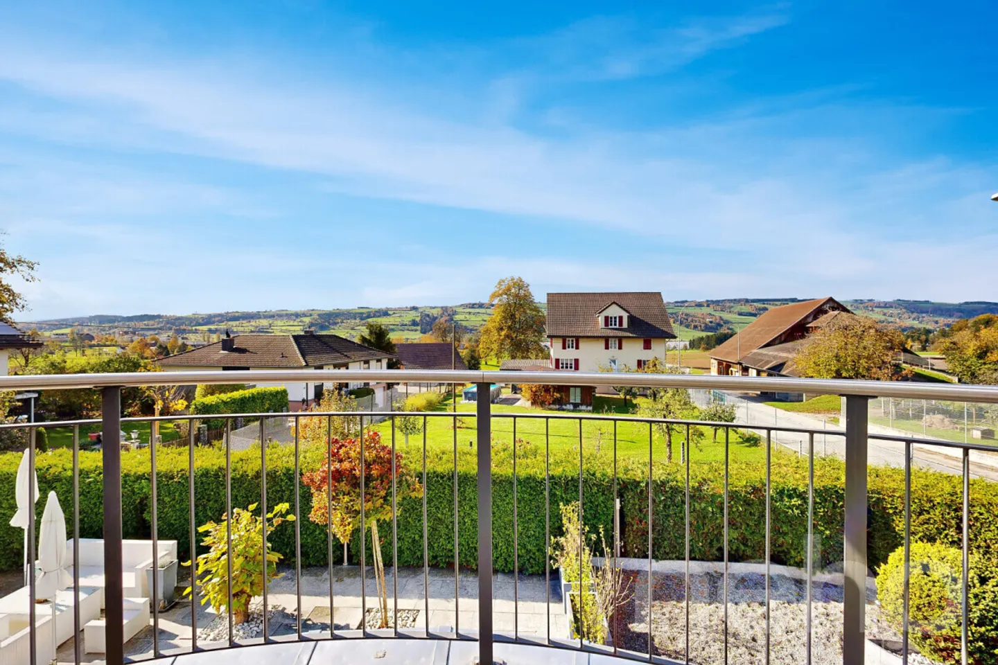 Ampia casa familiare con vista lago - Foto 10 di 12