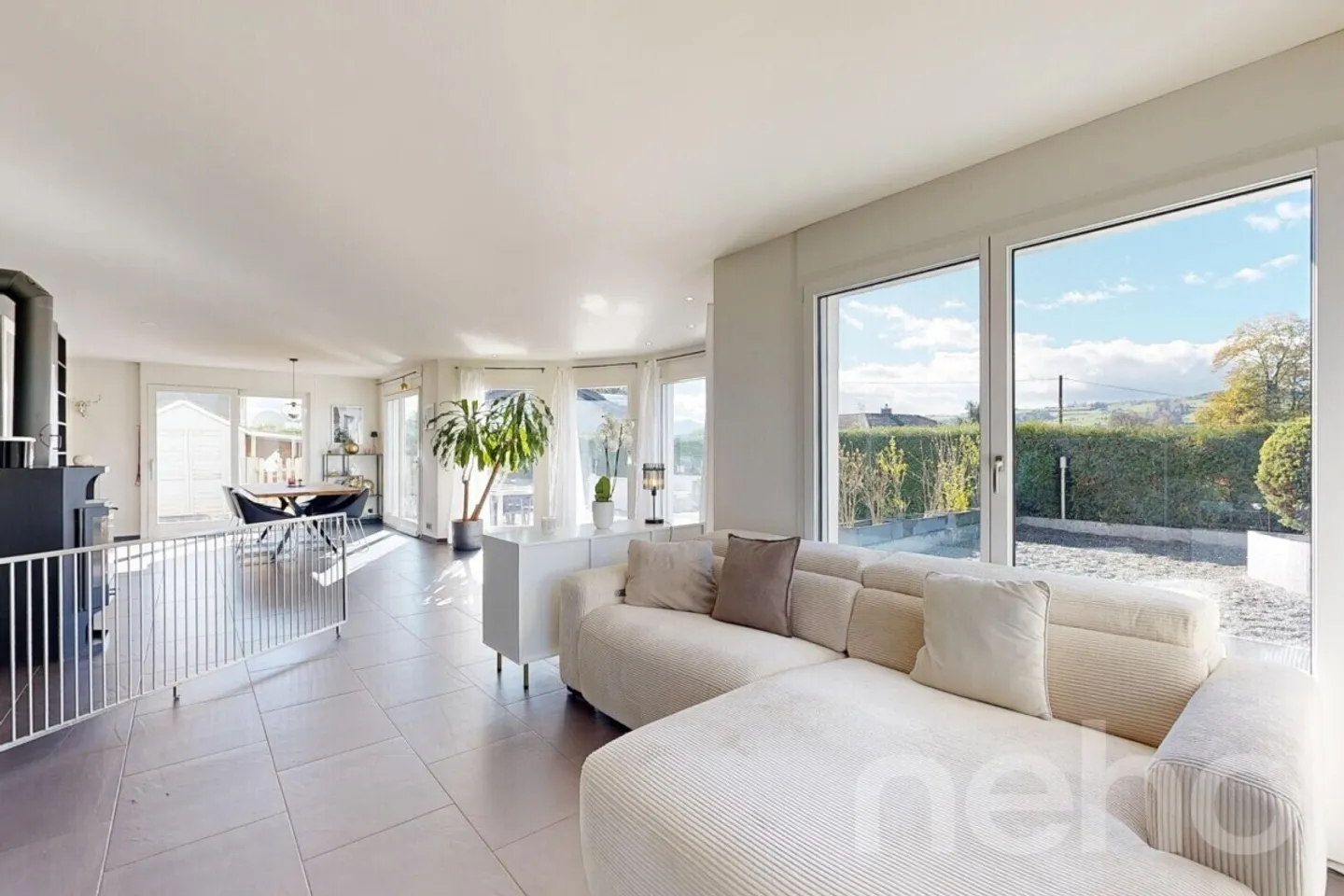 Ampia casa familiare con vista lago - Foto 12 di 12