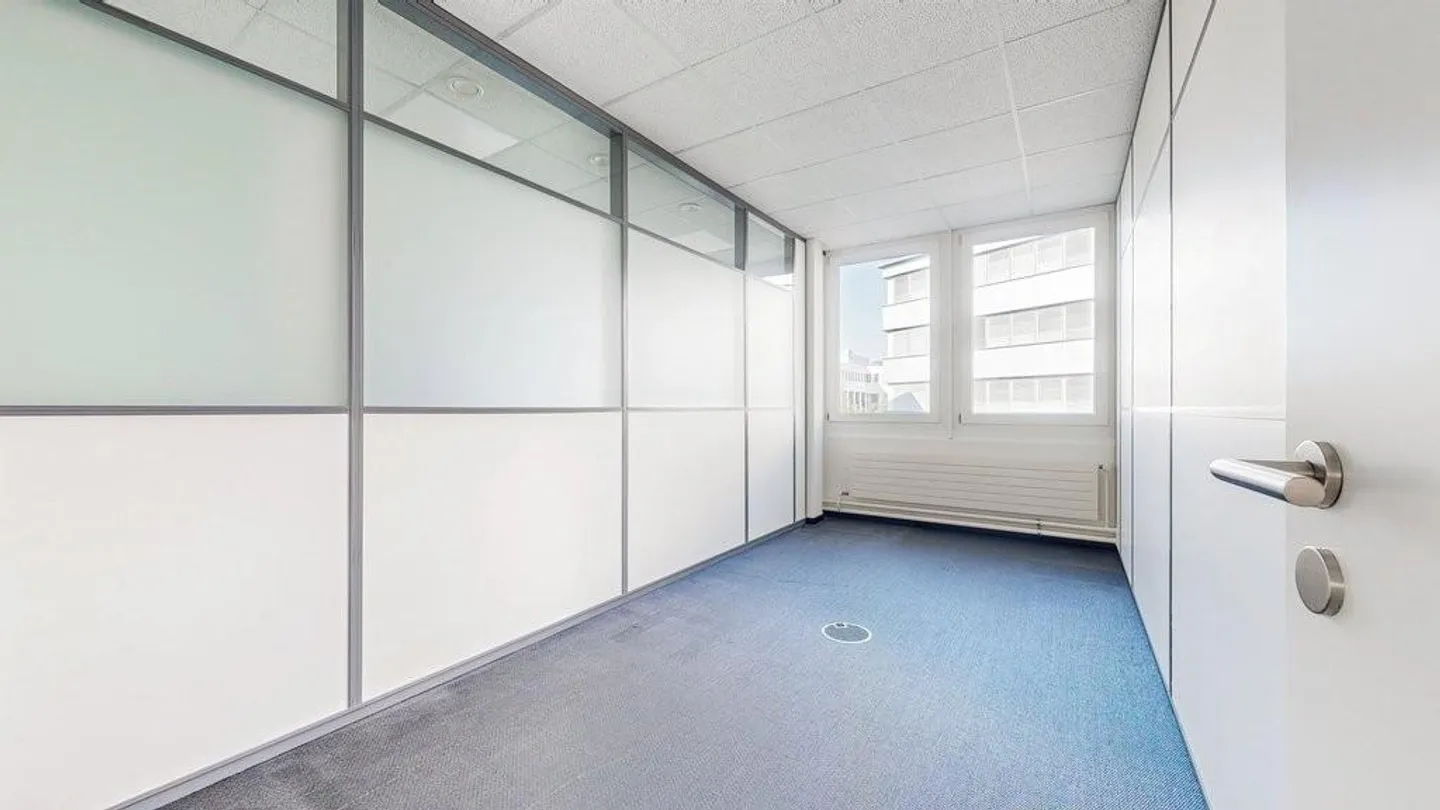 Compact Office in Dättwil - Central, Ready to Move In - Photo 6 of 8