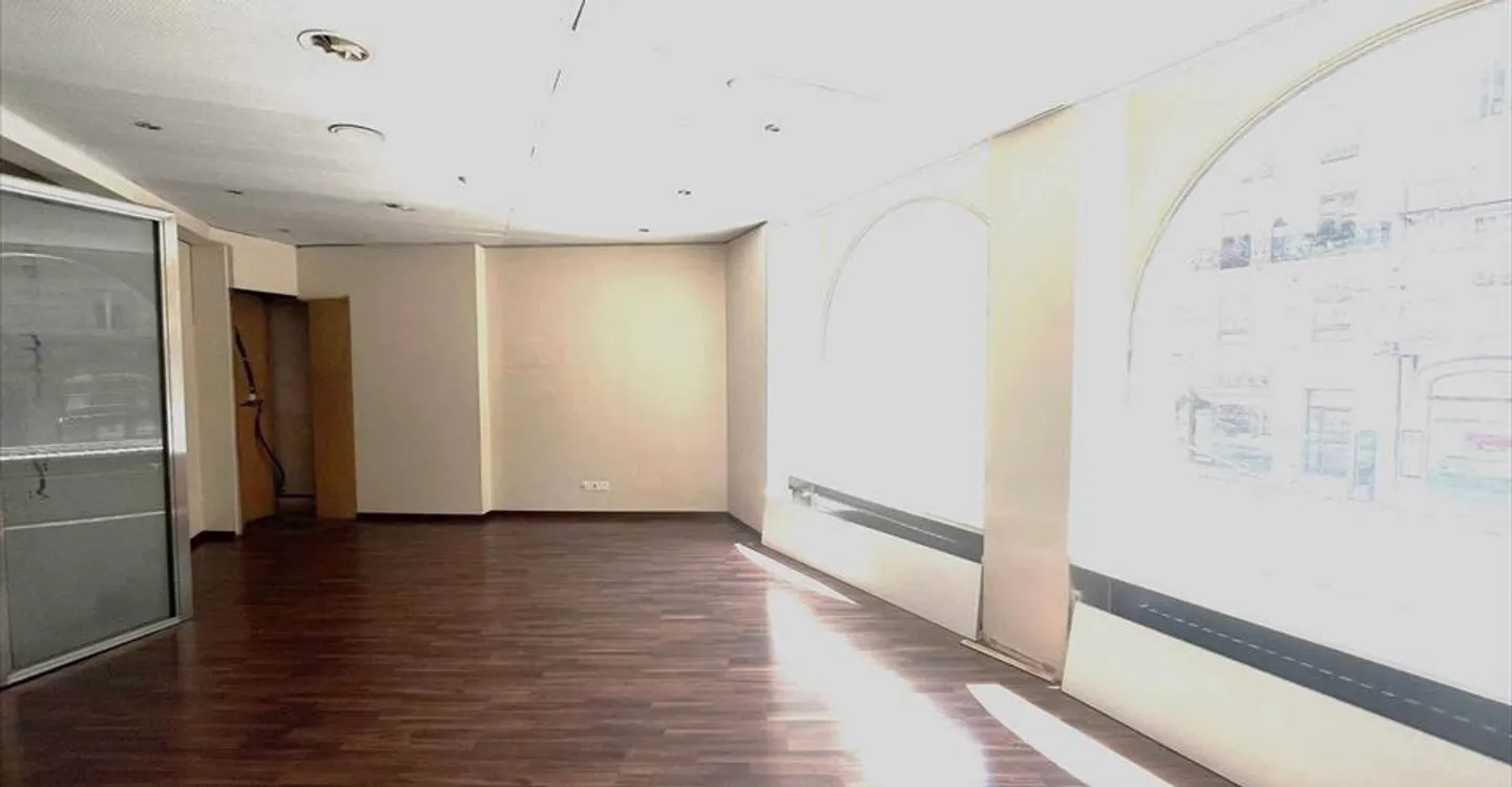 Negozio in affitto - Foto 2 di 6