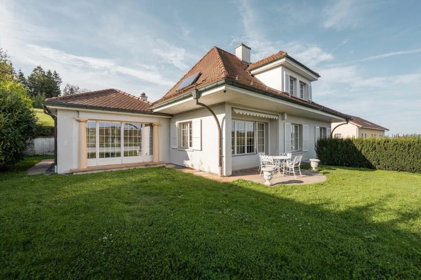 Landhausvilla mit Weitsicht - Foto 1 di 14