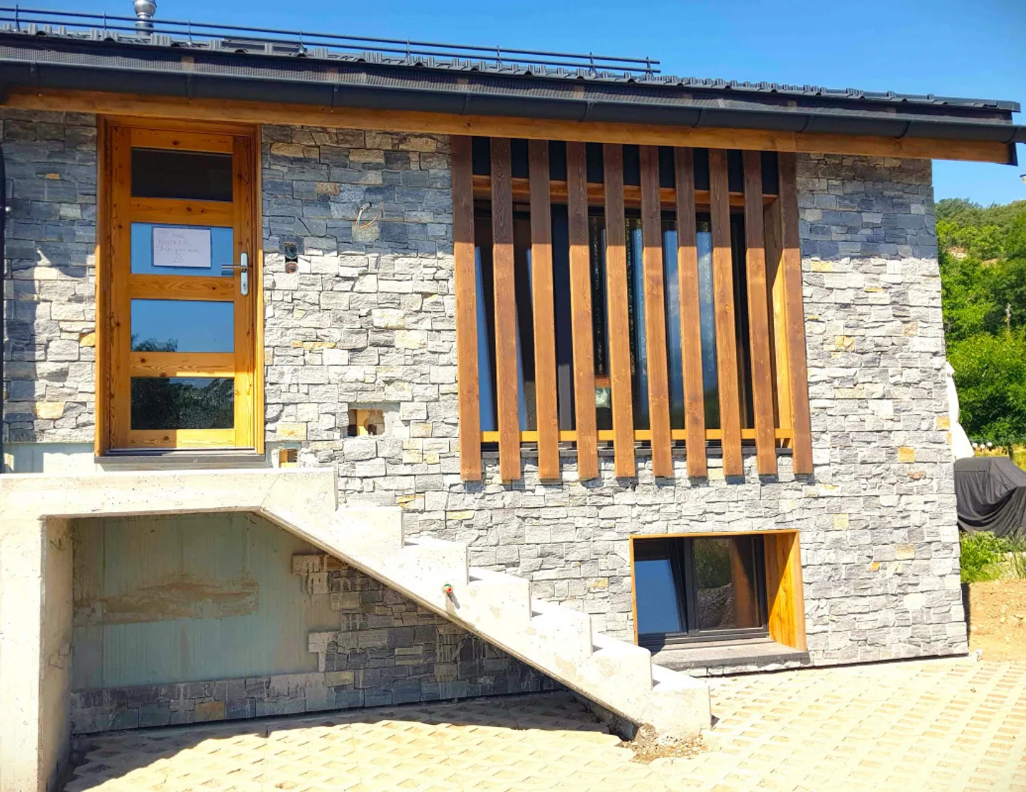 Ecological Charming House NEW with Garden, Parking Spaces and Beautiful View - Photo 2 of 13
