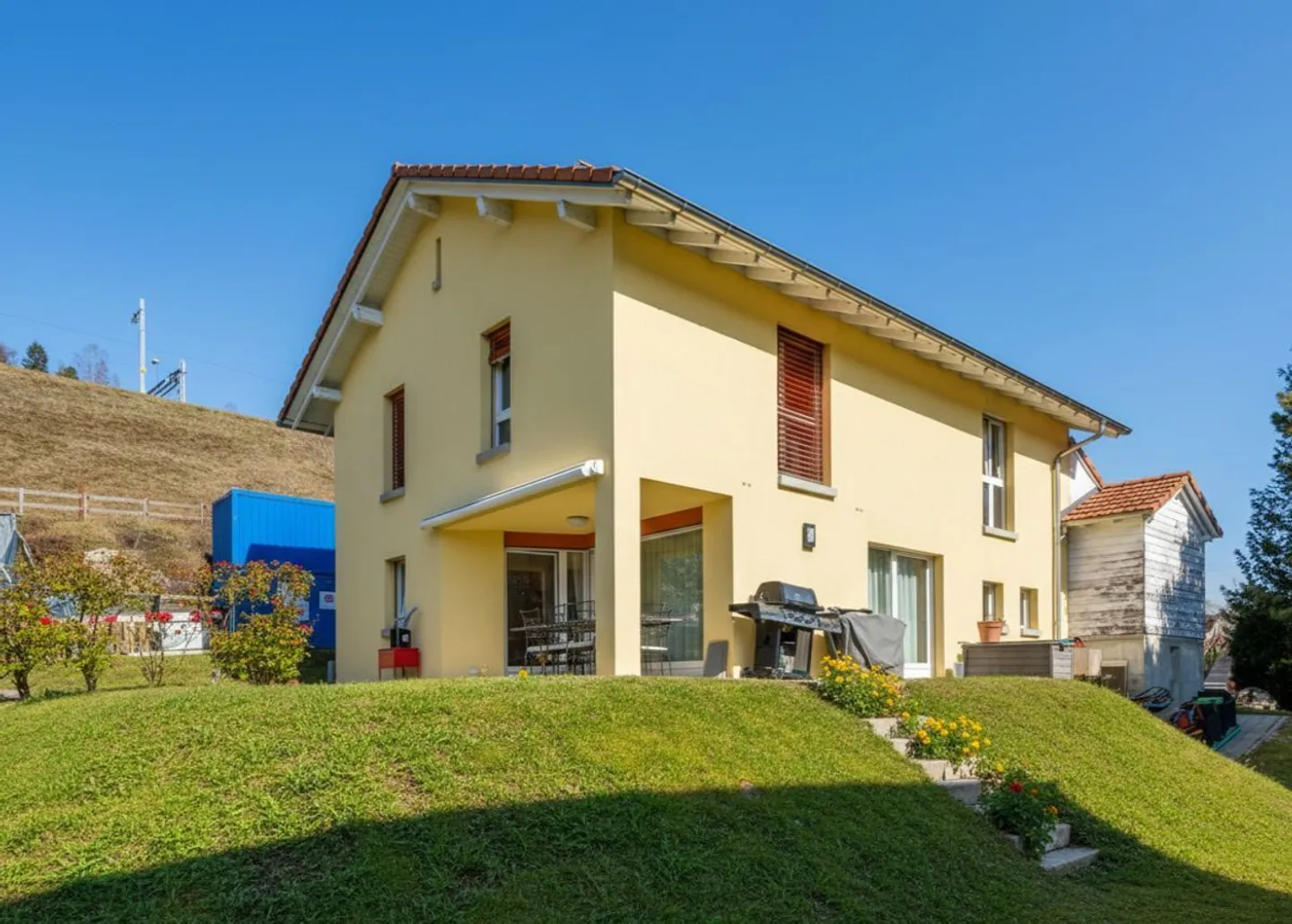 Einfamilienhaus kaufen - Foto 1 von 8