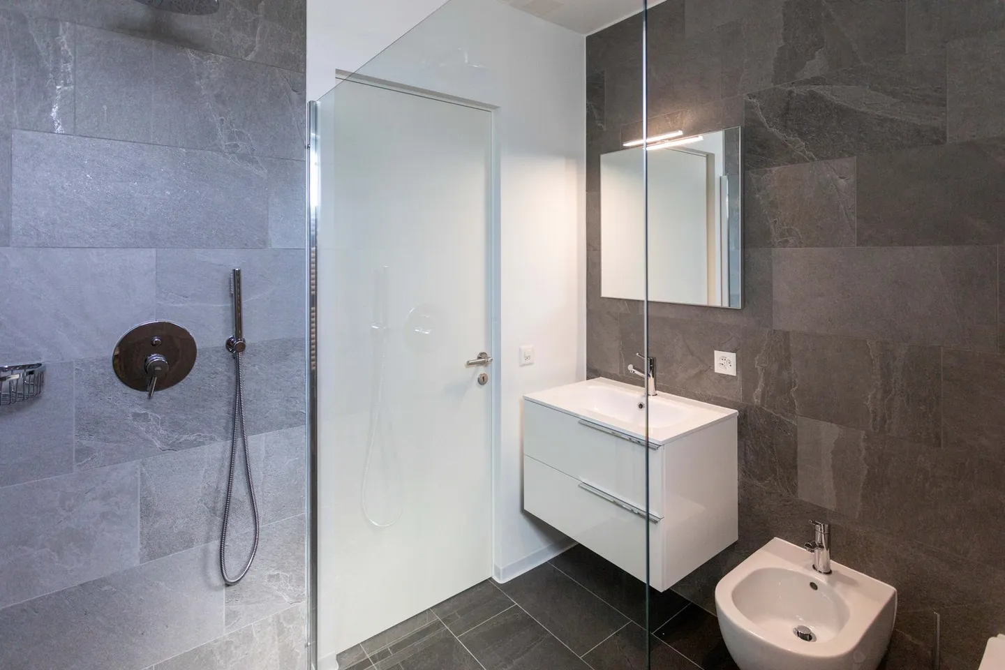 Ihr Apartment in der Perle des Tessins - 3.5 und 2.5 Zimmer zu Verkaufen in Ascona - Photo 6 sur 18