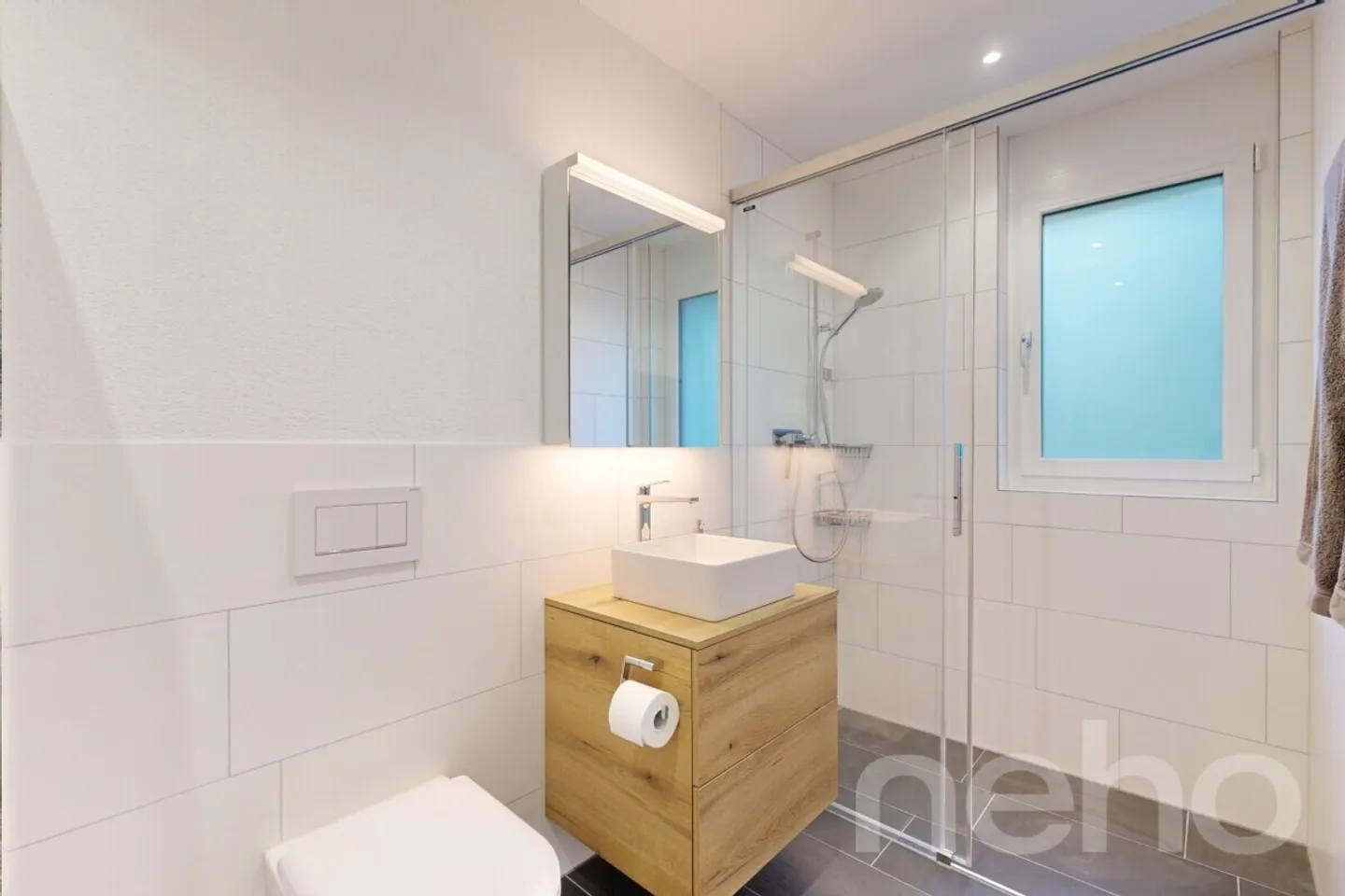 Modern Living Comfort in Davos - New Building with Large Terrace - Photo 8 of 11
