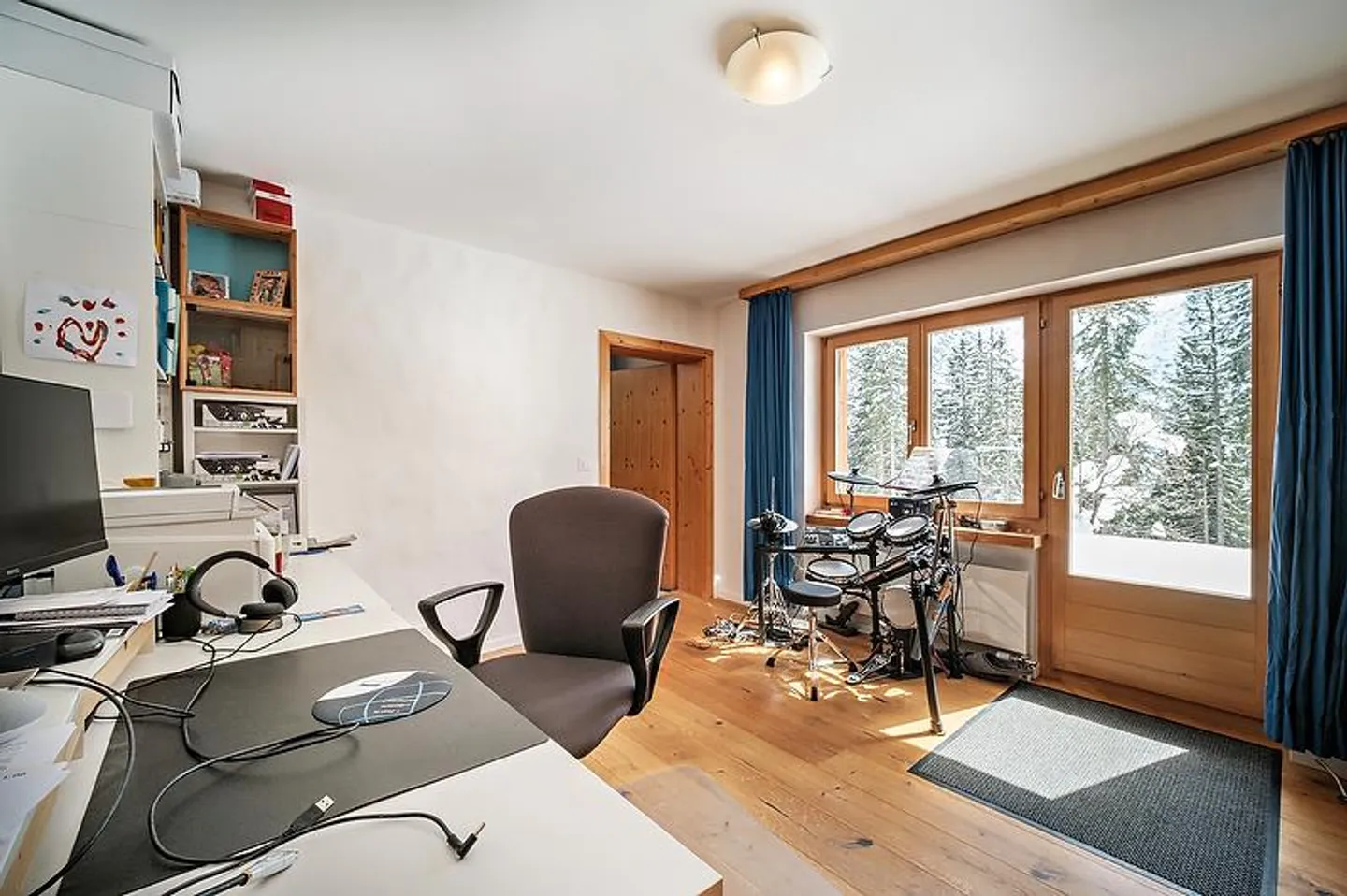 Top - Generosity, Space and Room, Inside and Outside - Photo 14 of 19