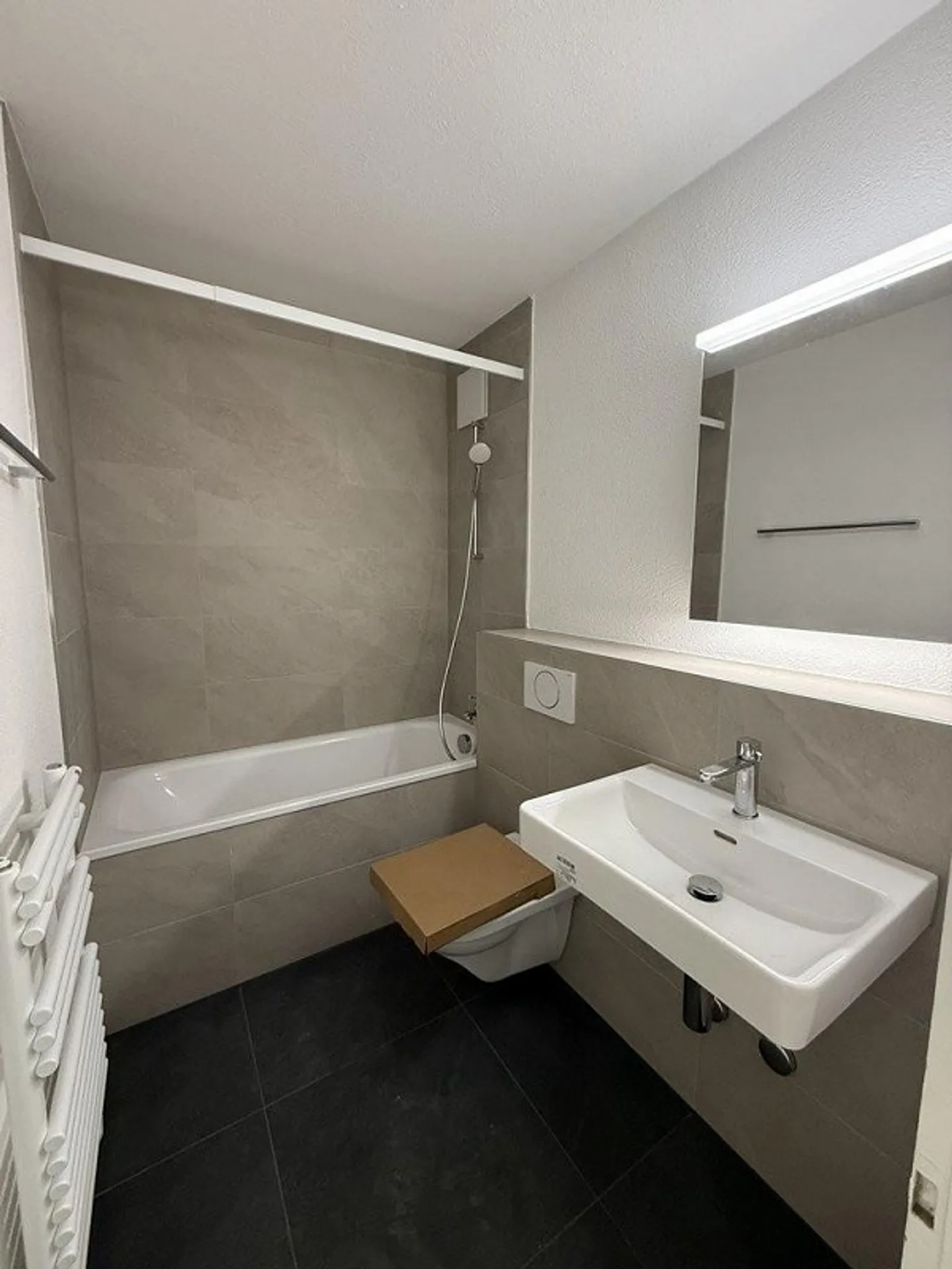 3 1/2-Room Apartment, Ground Floor Left - Photo 4 of 4