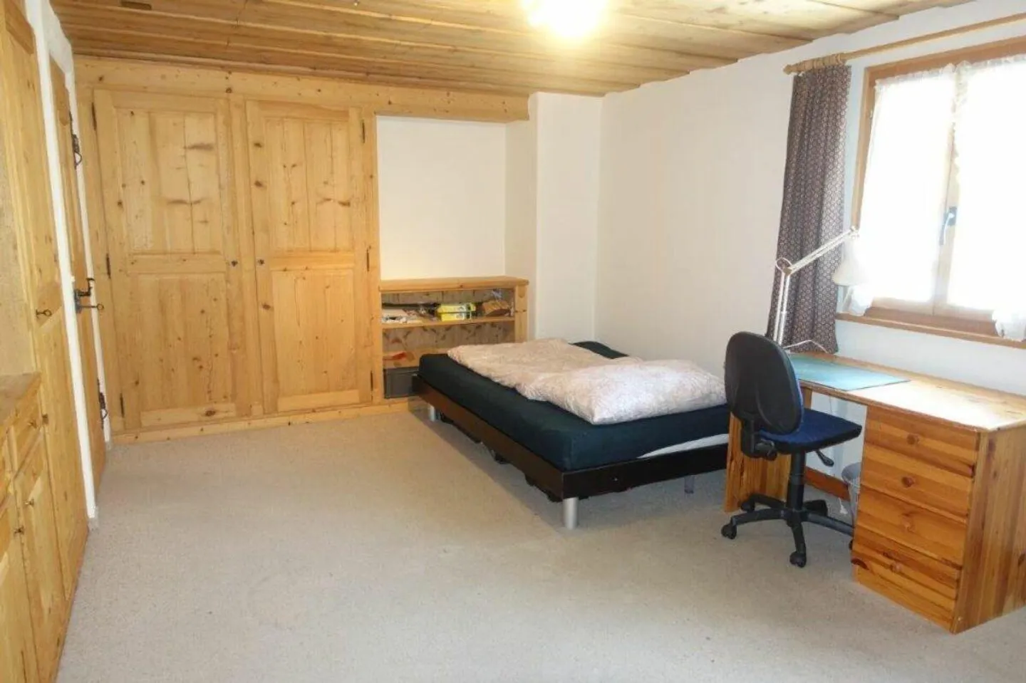 Large 6½-Room Maisonette Apartment - Photo 9 of 14