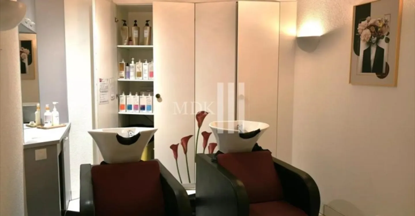 Mischgenutztes Gebäude mieten - Foto 7 von 8