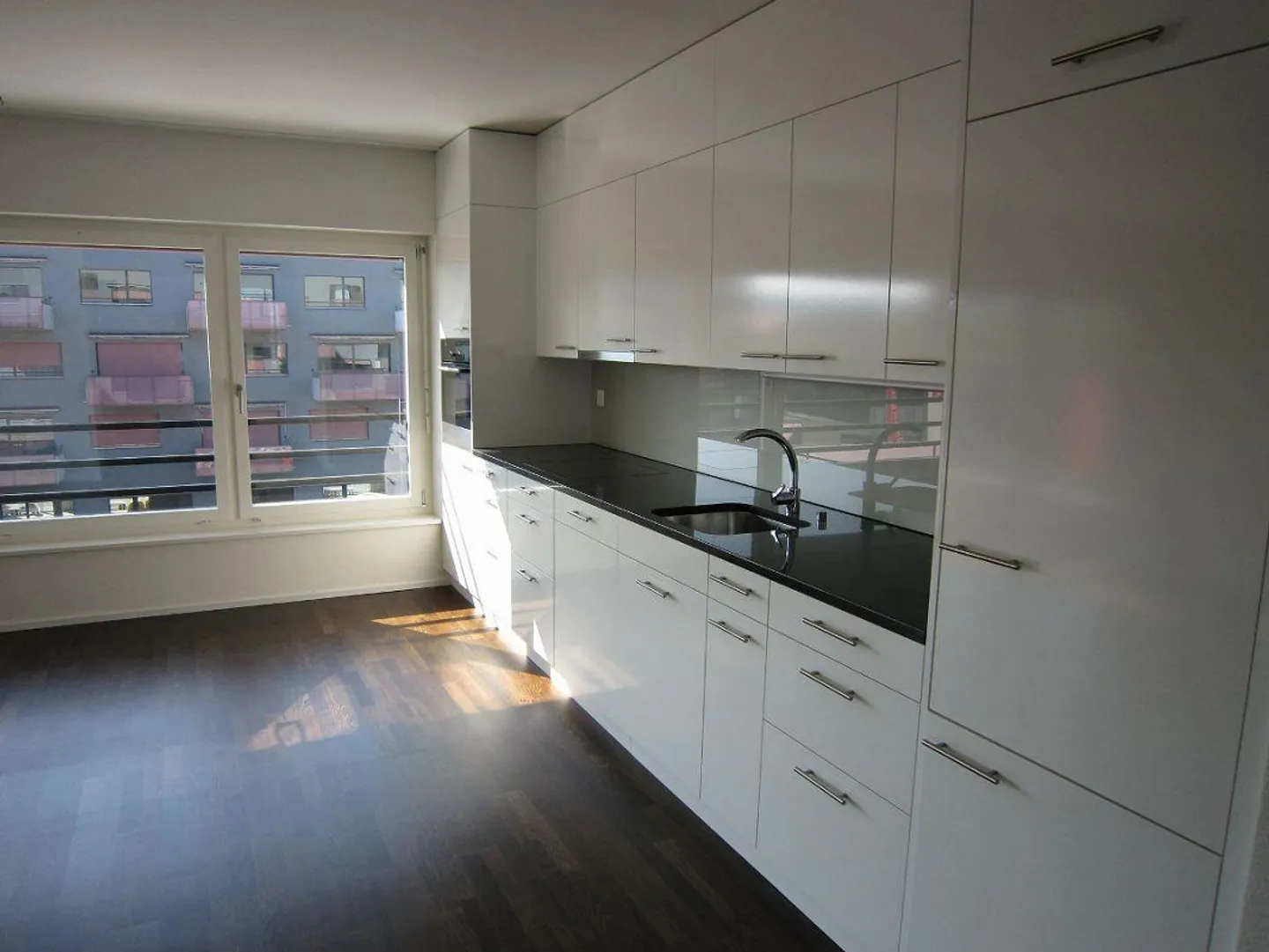 Dream apartment in the Bürnnen district! - Photo 2 of 8