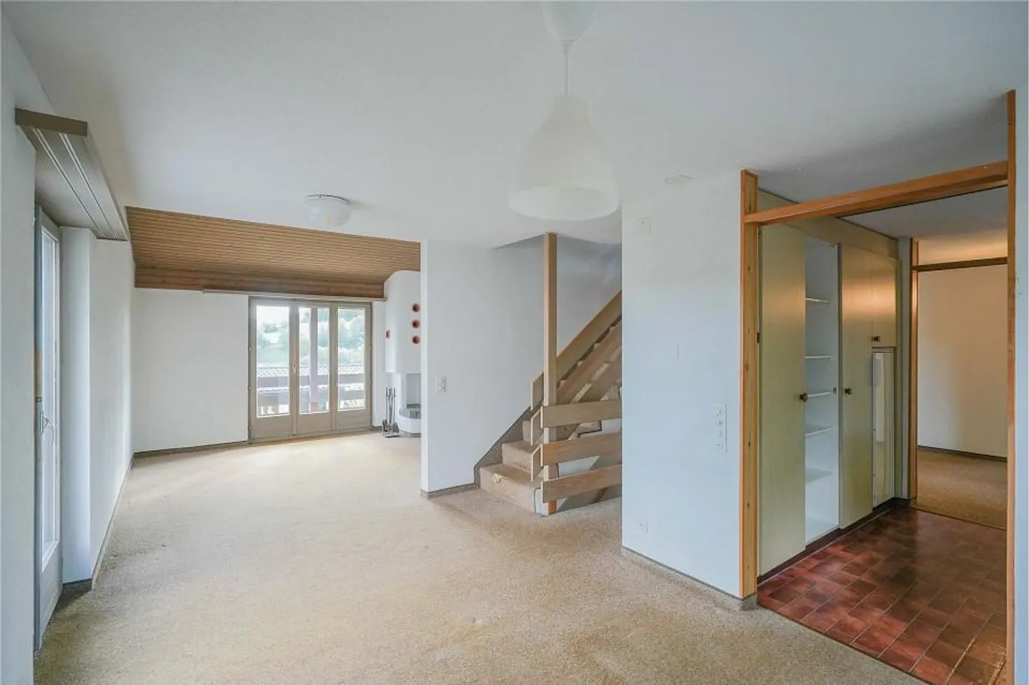 Best Views and Close to Nature: Single-Family Home with Interesting Space... - Photo 12 of 13