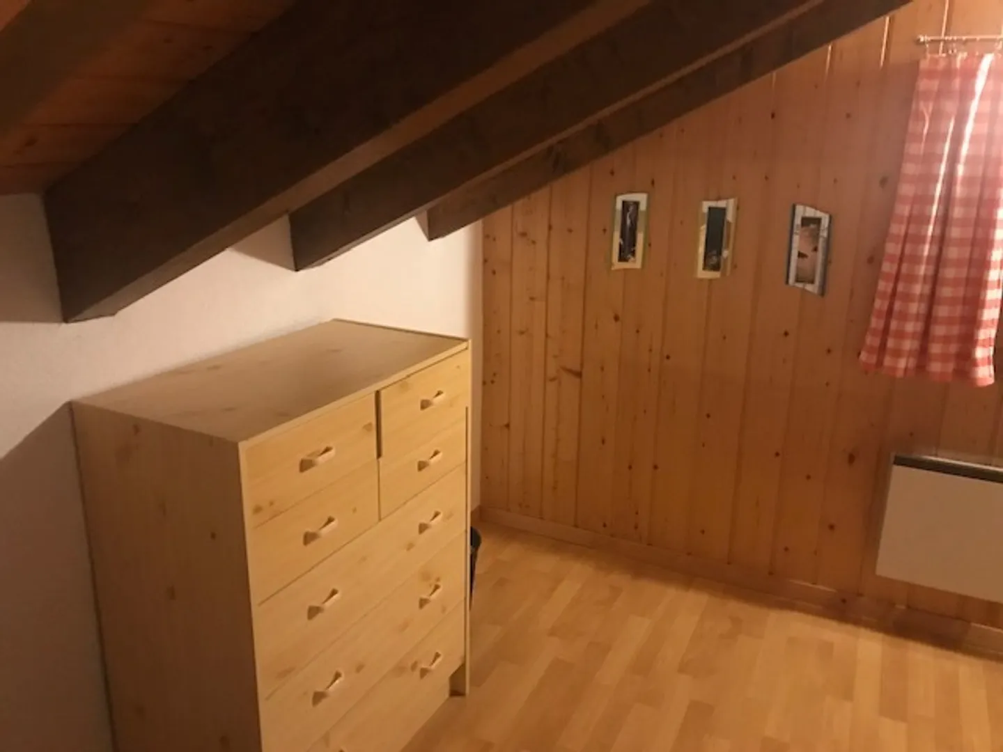 Duplex a Mosses con due balconi, box e posto auto. Vista. Affrettati! - Foto 9 di 15