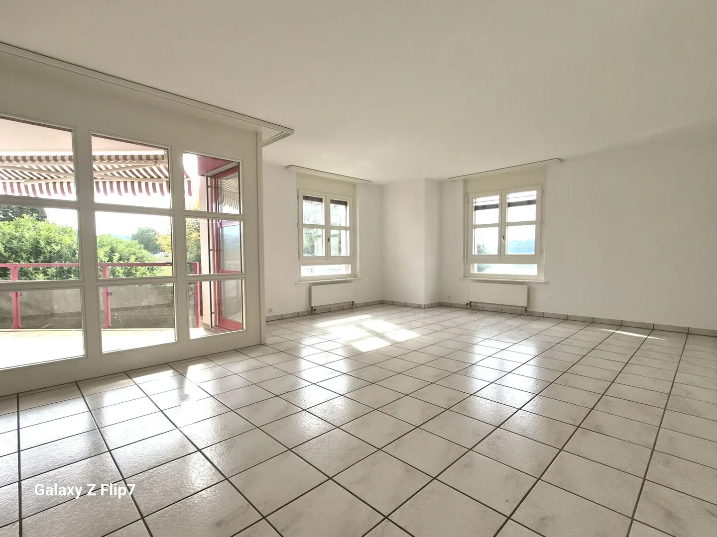 Marly - Spacious renovated 4.5-room apartment on the 1st floor - Photo 2 of 12