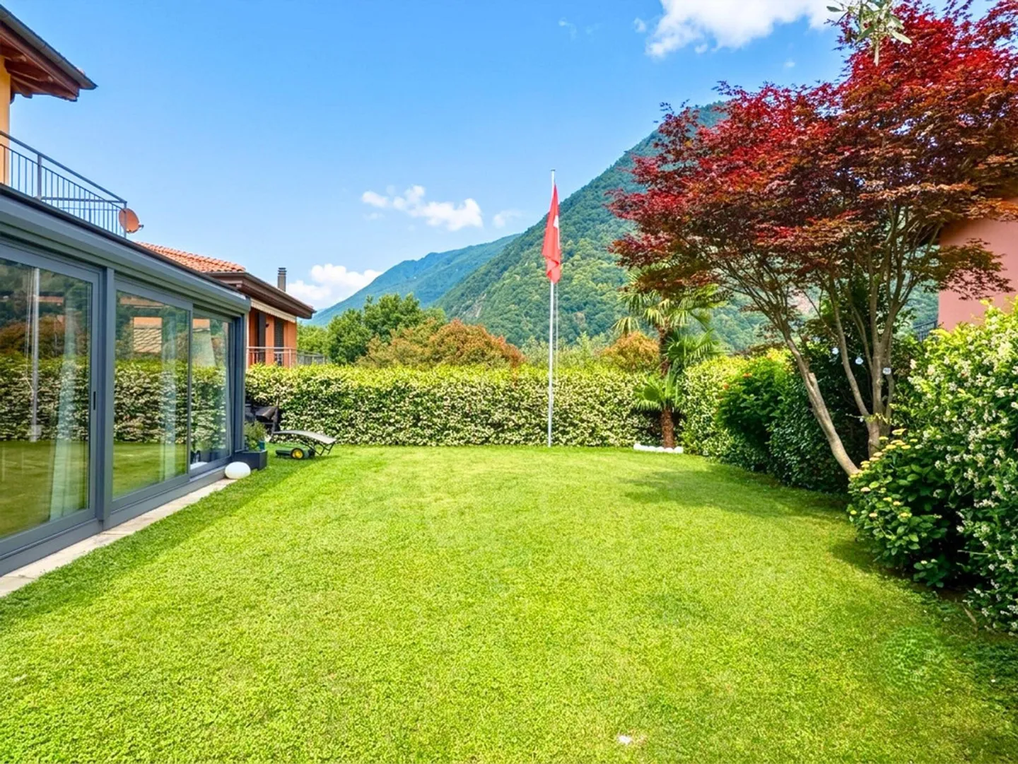 PEACE, TRANQUILITY AND PRIVACY IMMERSED IN GREEN - Photo 10 of 12