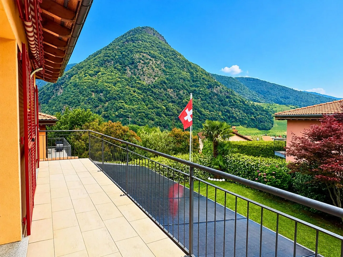 PEACE, TRANQUILITY AND PRIVACY IMMERSED IN GREEN - Photo 12 of 12
