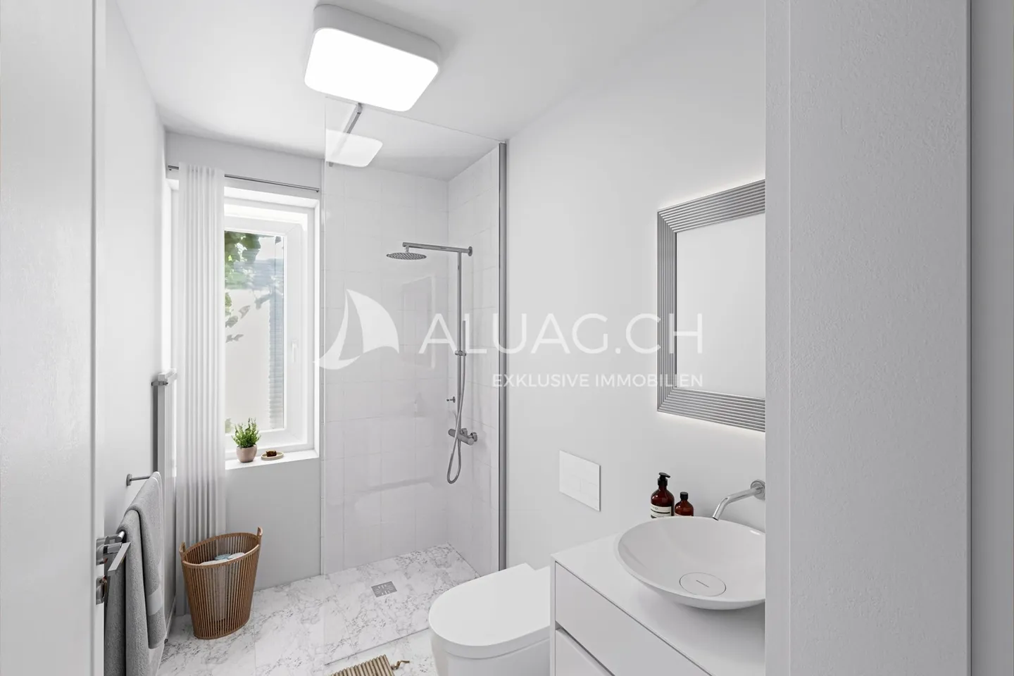 RESIDENTIAL JEWEL BELLEVUE WITH LAKE VIEW AND GARDEN - Photo 8 of 11