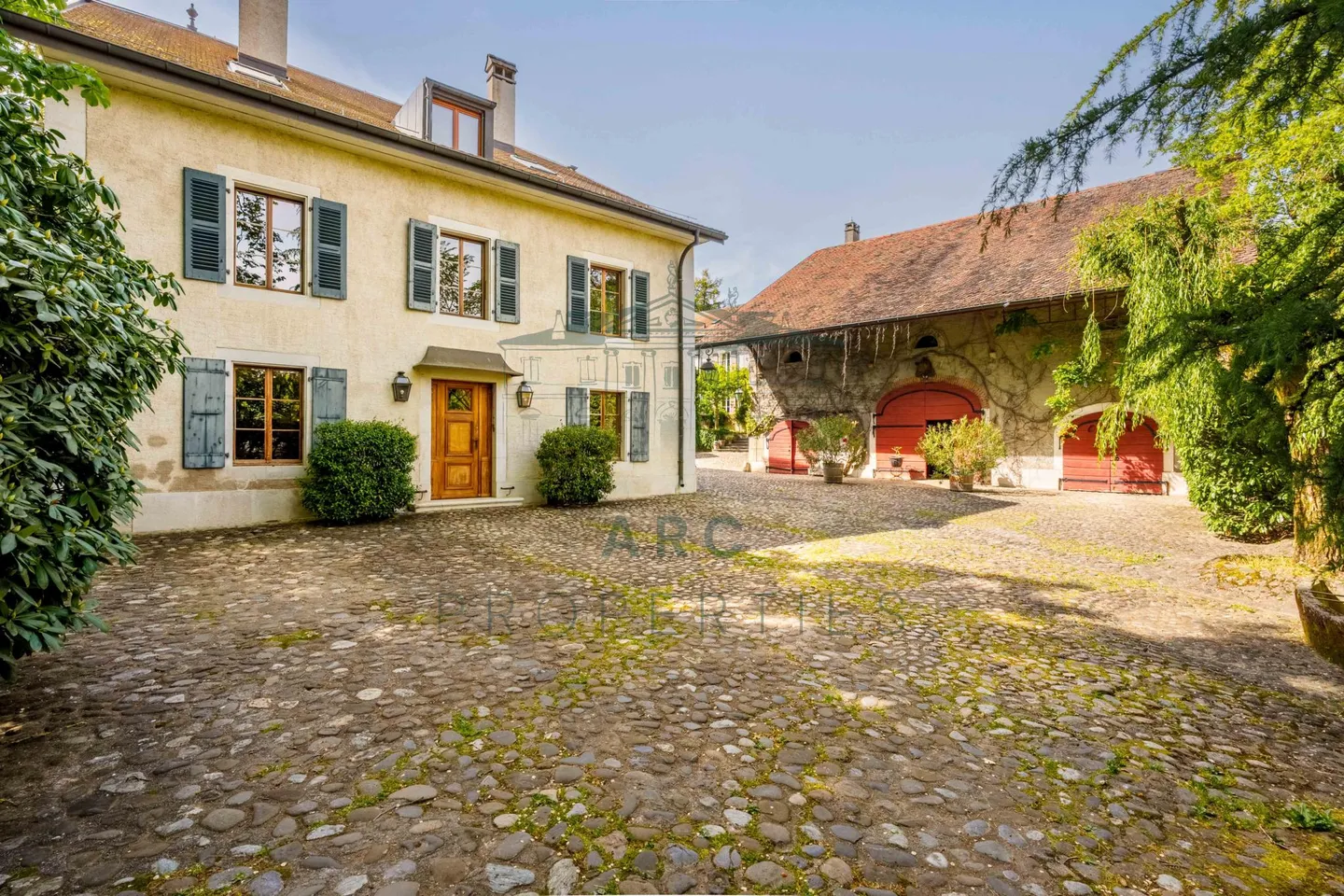 Exceptional Villa in Commugny - Photo 2 of 5