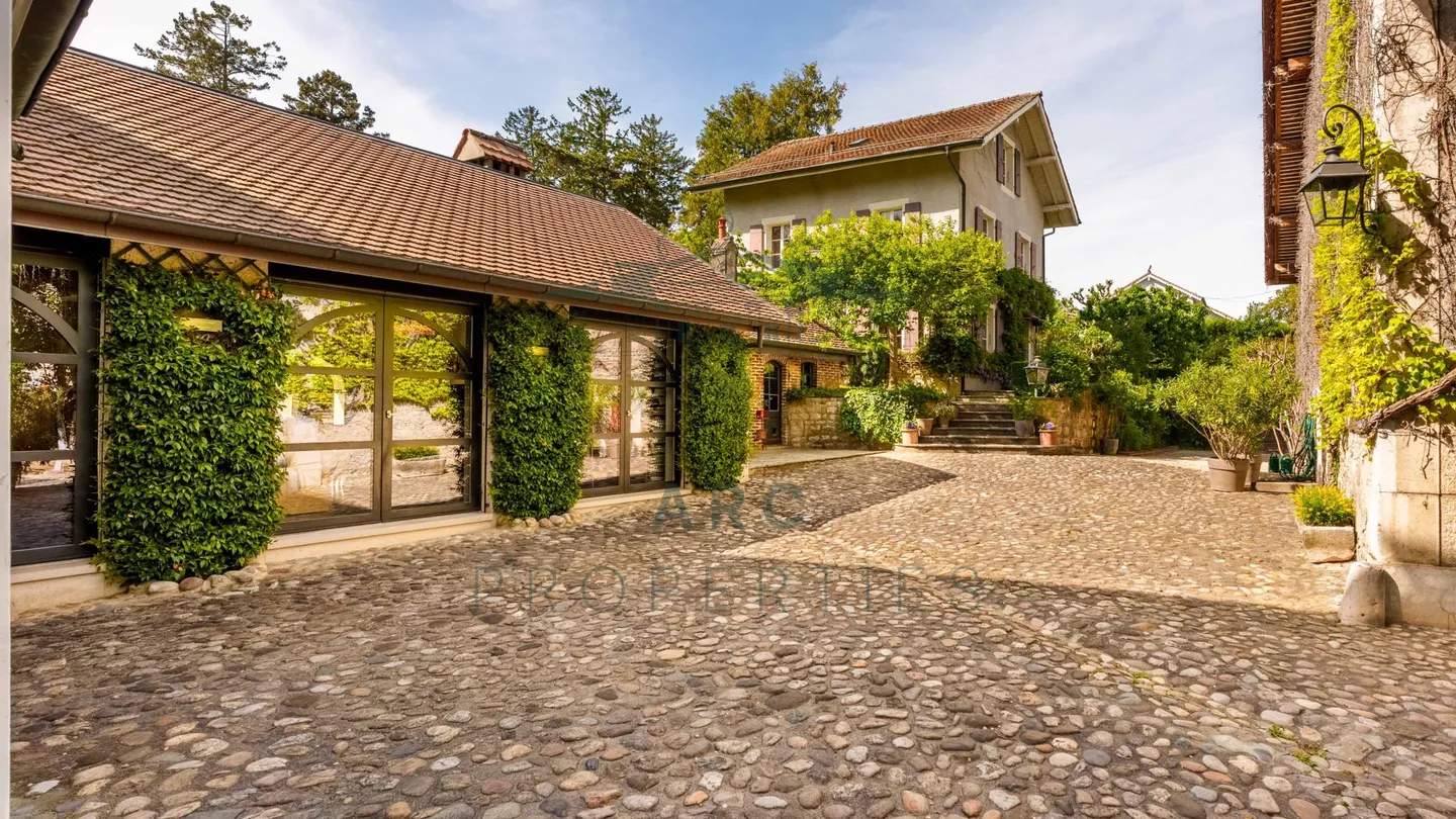 Exceptional Villa in Commugny - Photo 3 of 5