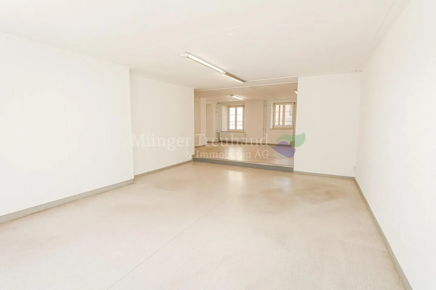 Proprietà a uso misto attraente nel centro di Sissach - Foto 8 di 12