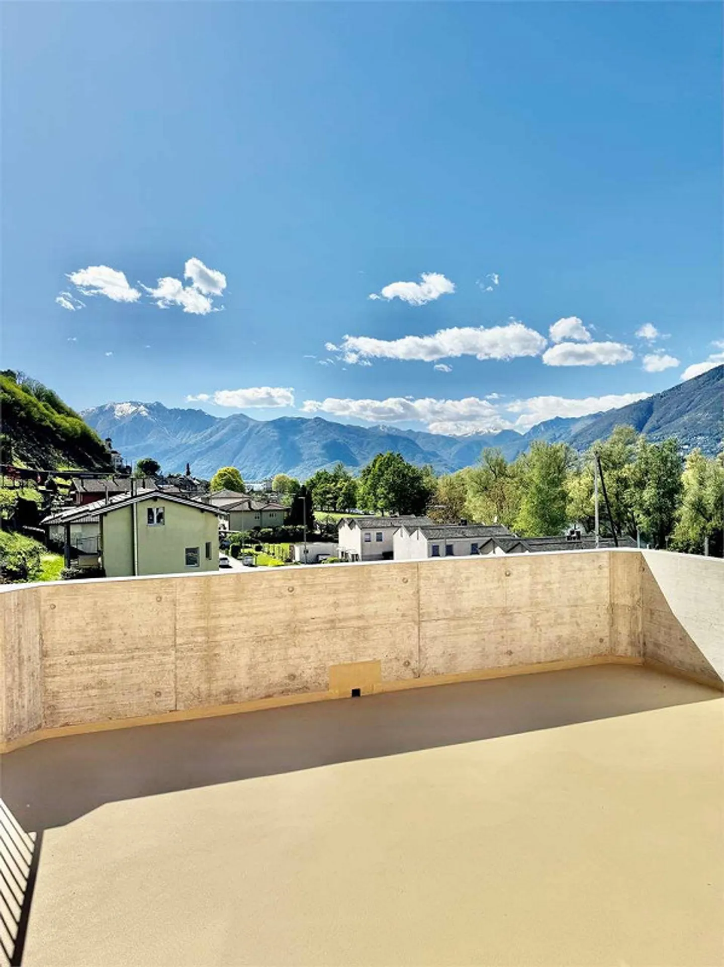 New 3.5-room apartment in Gambarogno - Photo 2 of 13