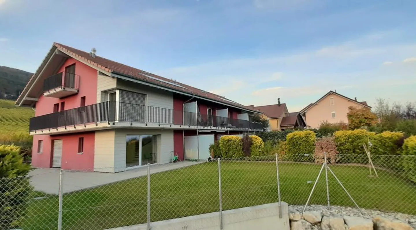 HARMONIE UND KOMFORT IM HERZEN DER WEINBERGE - Foto 1 von 2