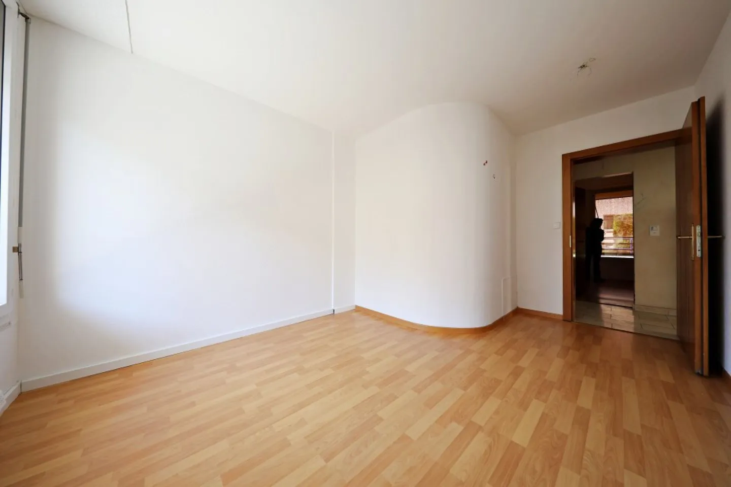 4.5-room apartment on the ground floor - Photo 4 of 6