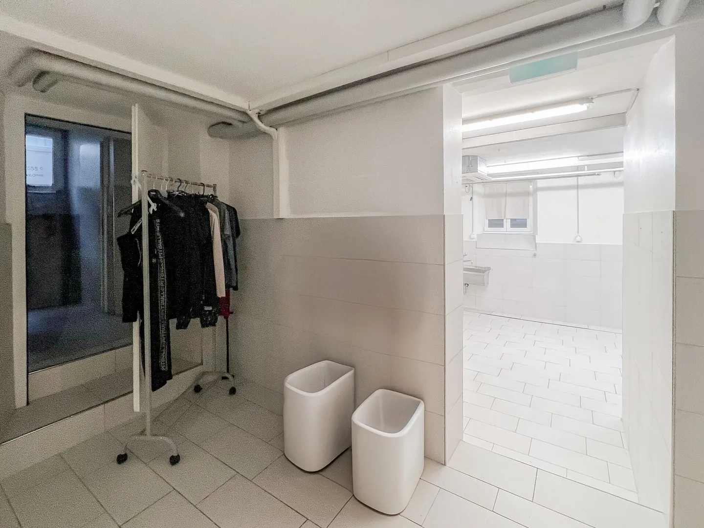 Commercial premises in a central location - Photo 3 of 6