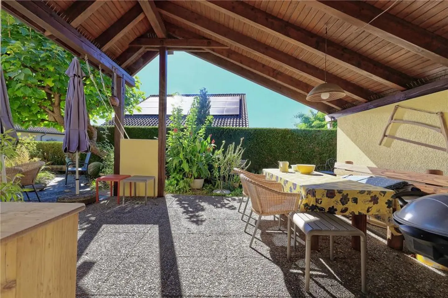 Maison individuelle spacieuse de 7½ pièces avec jardin idyllique - Photo 6 sur 13