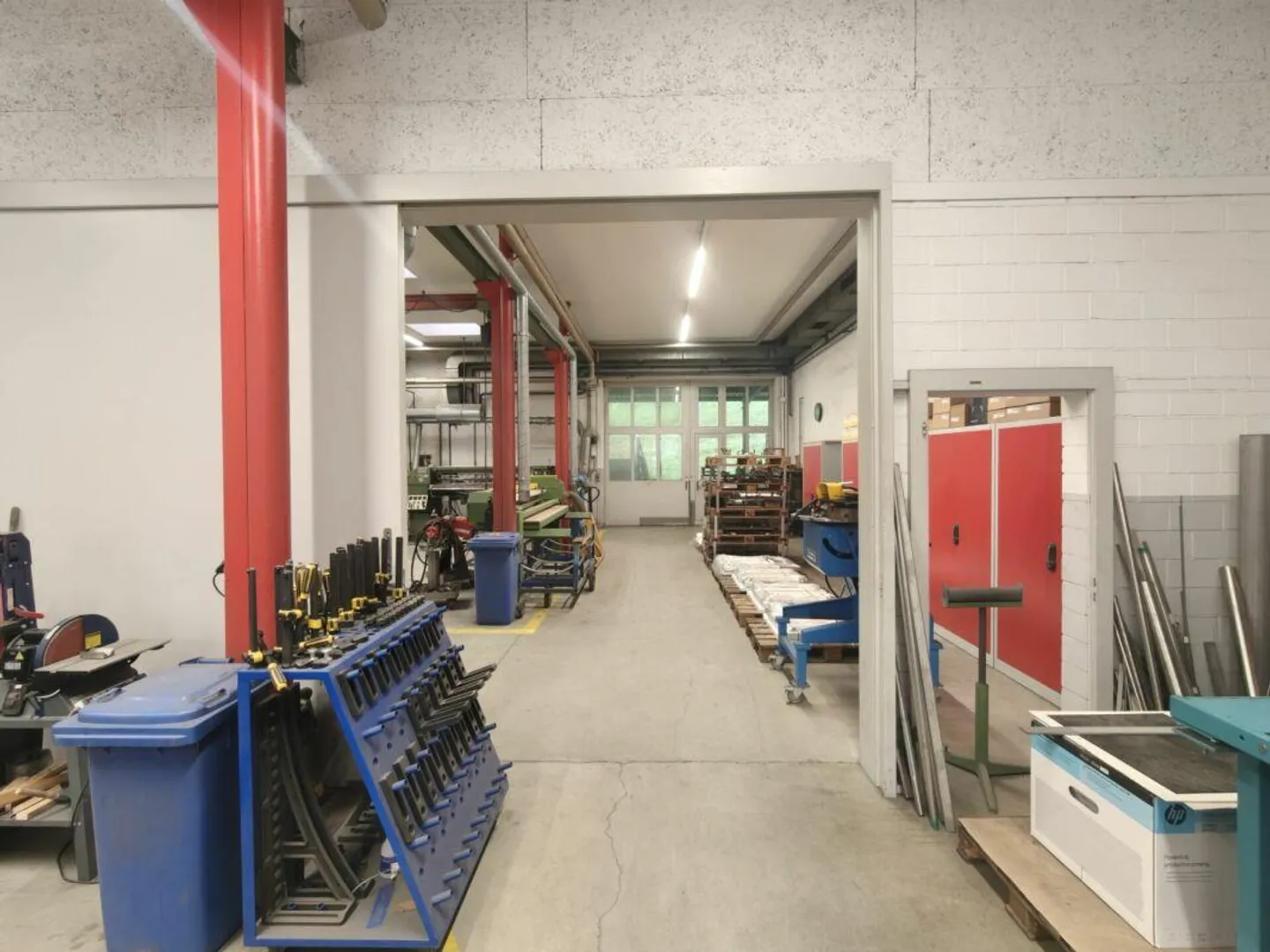 Spacious commercial space with cranes in the lively Sitter Valley - Photo 6 of 12