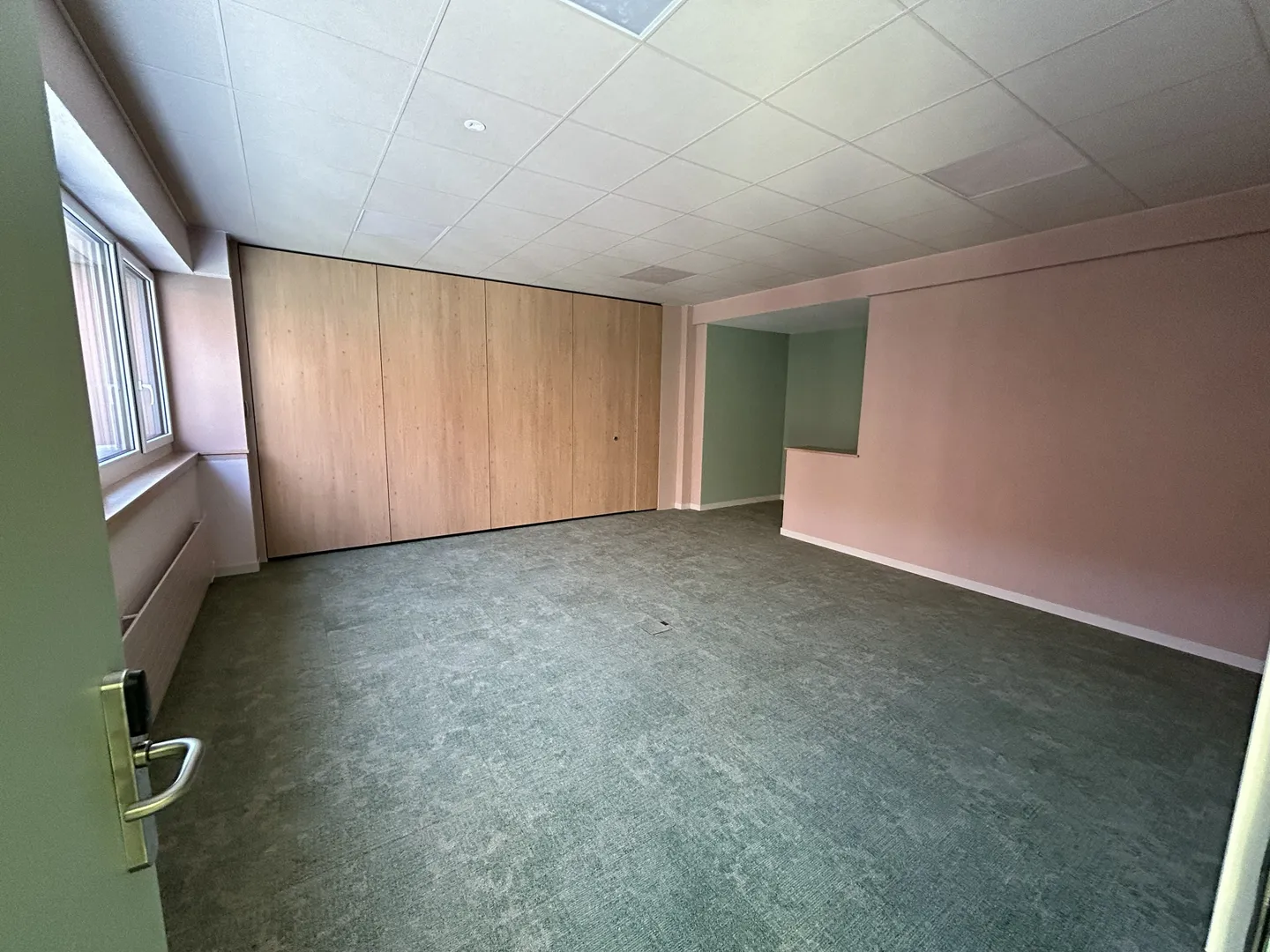 Espace de Bureau Moderne à Lausanne - Photo 5 sur 6
