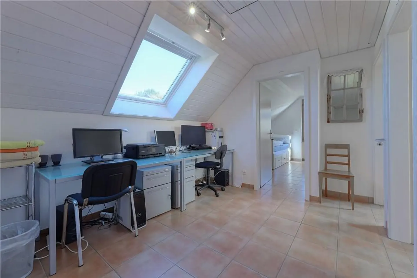 Maison individuelle spacieuse de 7½ pièces avec jardin idyllique - Photo 10 sur 13