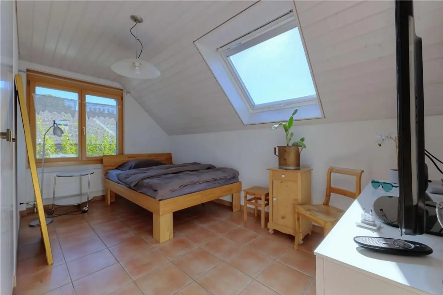 Maison individuelle spacieuse de 7½ pièces avec jardin idyllique - Photo 11 sur 13